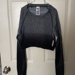 Gymshark Adapt Ombre Seamless Long Crop Top L. Top is in like new condition.
